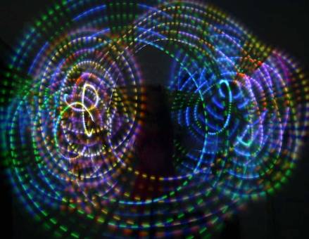 561963_358071680911064_600736651_n